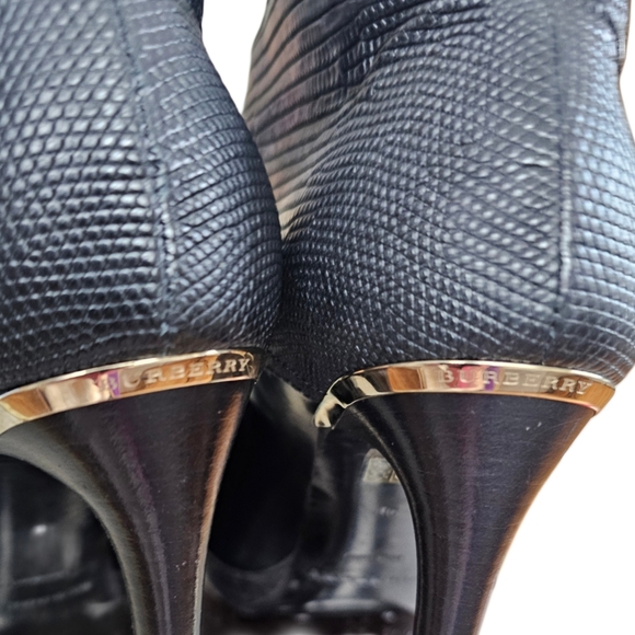 Burberry Black Leather Gold Buckle Open Toe High Heel Boots Booties Size 7.5 - Picture 7 of 8